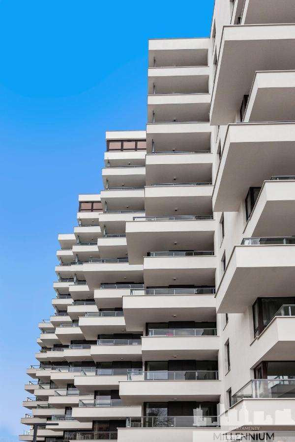 Apartament Millennium La Tour Warszawa Zewnętrze zdjęcie