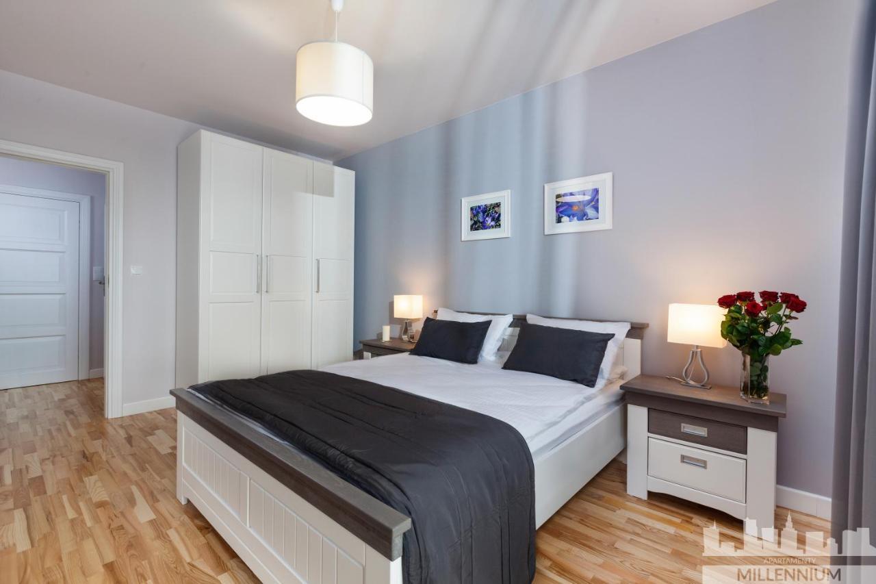 Apartament Millennium La Tour Warszawa Zewnętrze zdjęcie