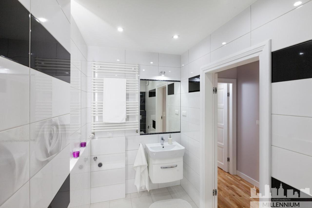 Apartament Millennium La Tour Warszawa Zewnętrze zdjęcie