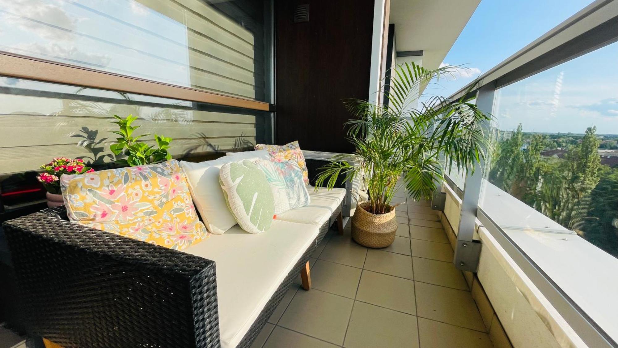 Apartament Millennium La Tour Warszawa Zewnętrze zdjęcie
